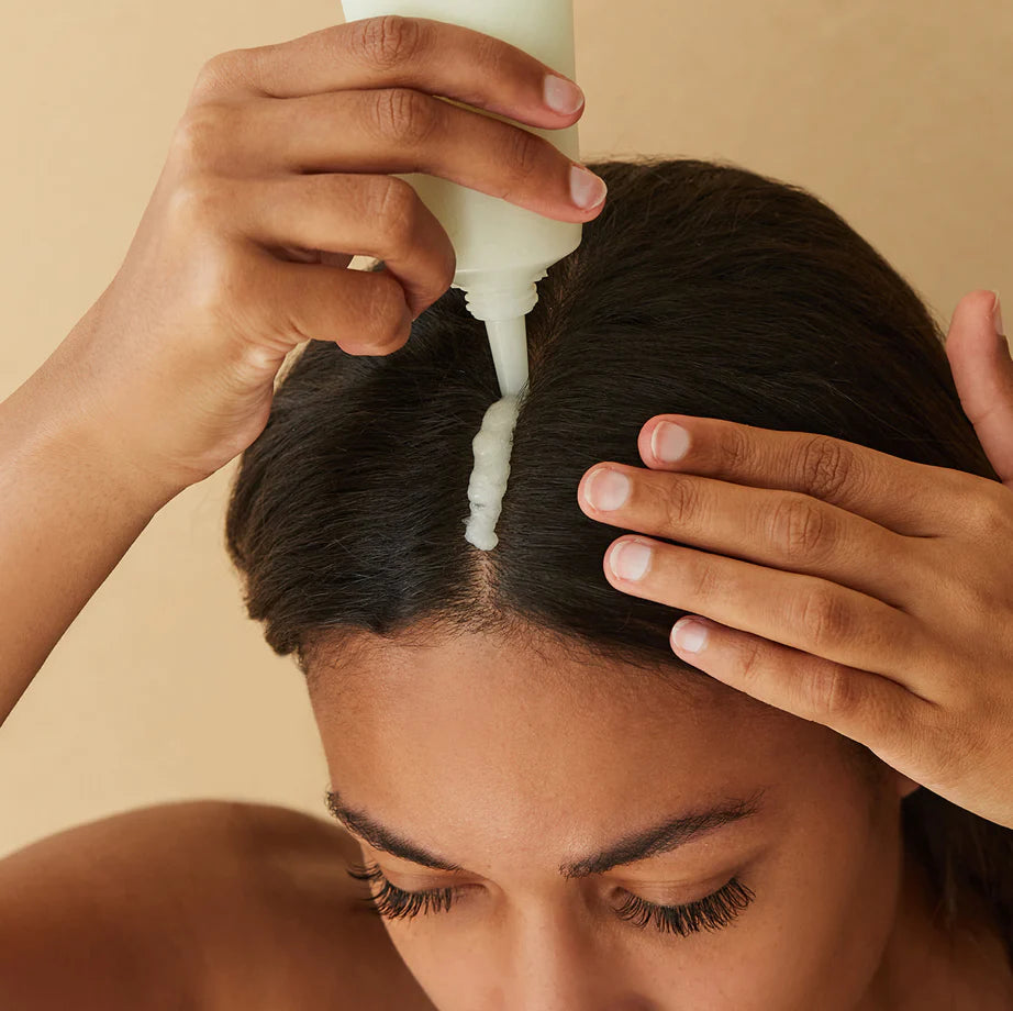 Skrubis galvas ādai ar rozmarīnu AROMATICA Rosemary Scalp Scrub