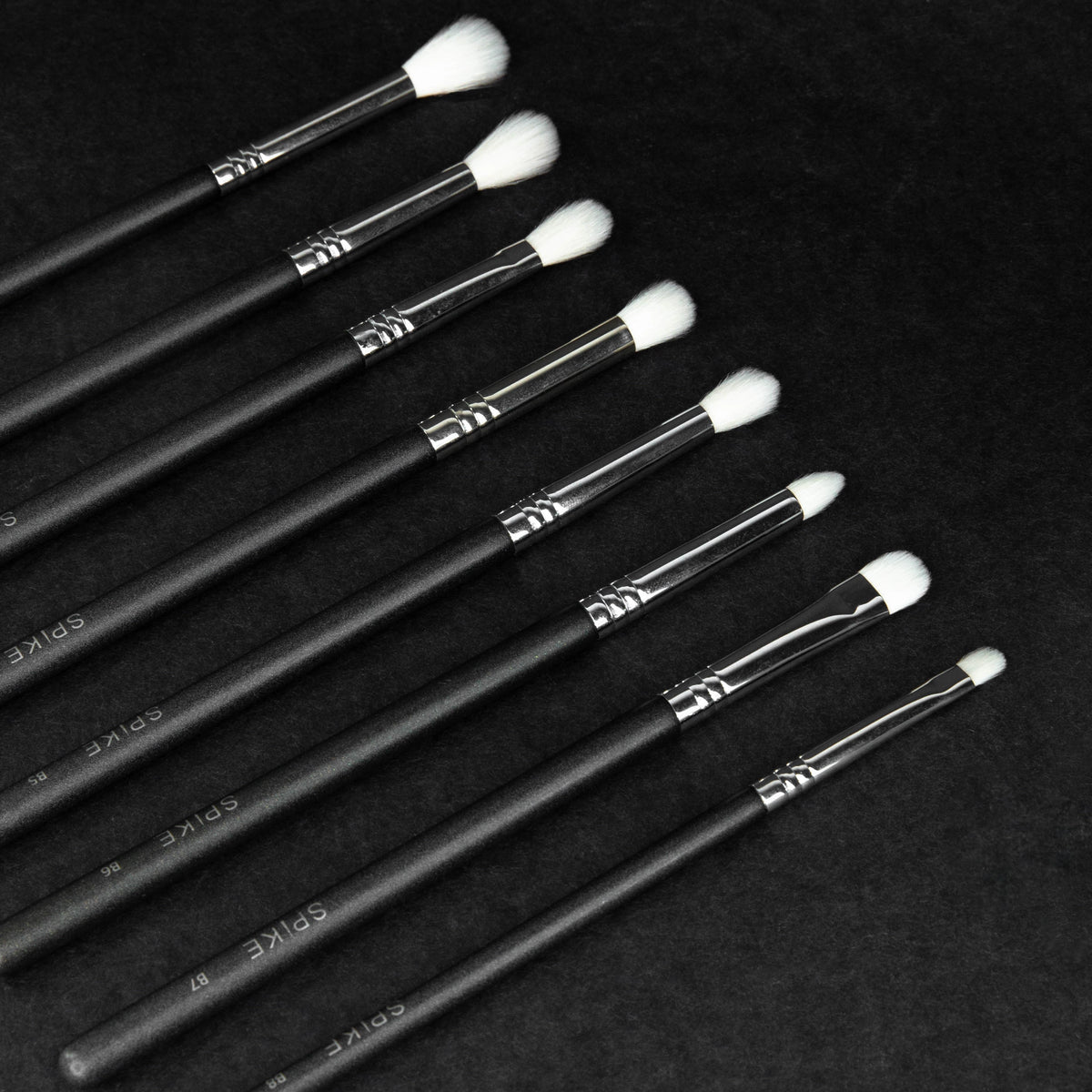 Acu ēnu pludināšanas ota Spike By Anete Spike Basic B1