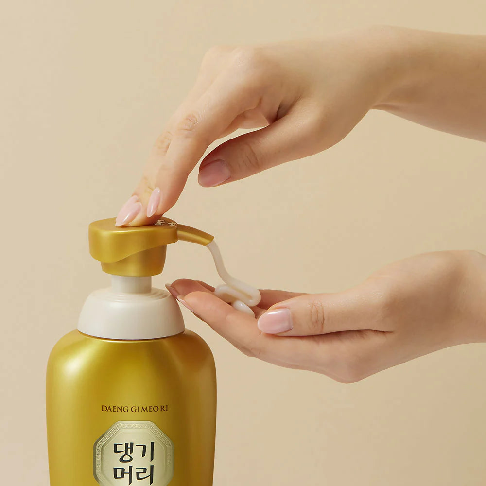 Nostiprinošs balzams matiem Daeng Gi Meo Ri Yulah Gold Treatment