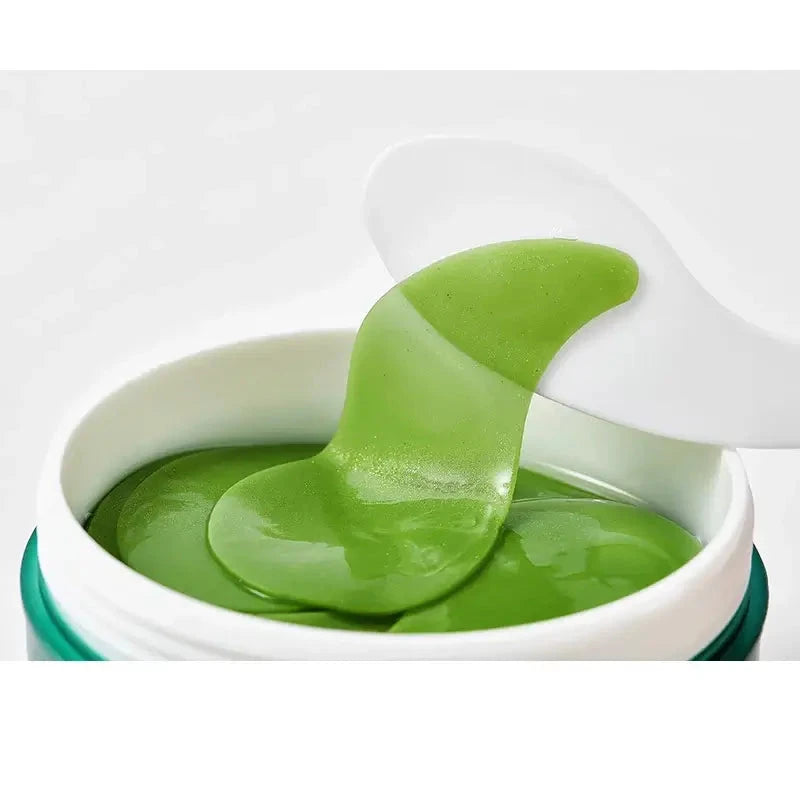Hidrogēla atjaunojošie patči ar Gotu Kola FarmStay Cica Farm Nature Solution Eye Patch