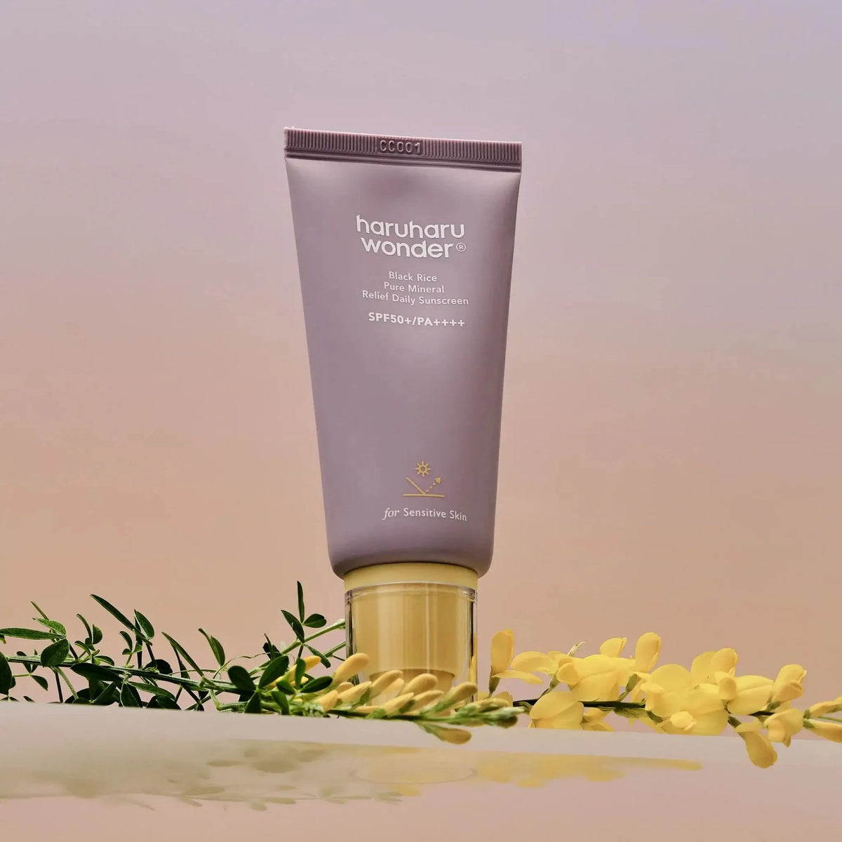 Saules aizsargkrēms ar melnajiem rīsiem Haruharu Wonder Black Rice Pure Mineral Relief Daily Sunscreen