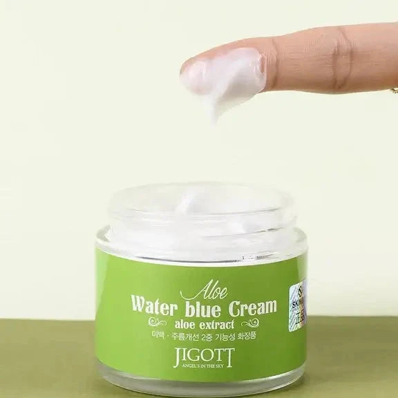 Mitrinošs krēms sejai ar alvejas ekstraktu Jigott Aloe Water Blue Cream