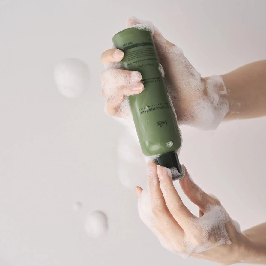 Atsvaidzinošs šampūns ar hennu, kaktusu un mentolu Lador Pure Henna Shampoo