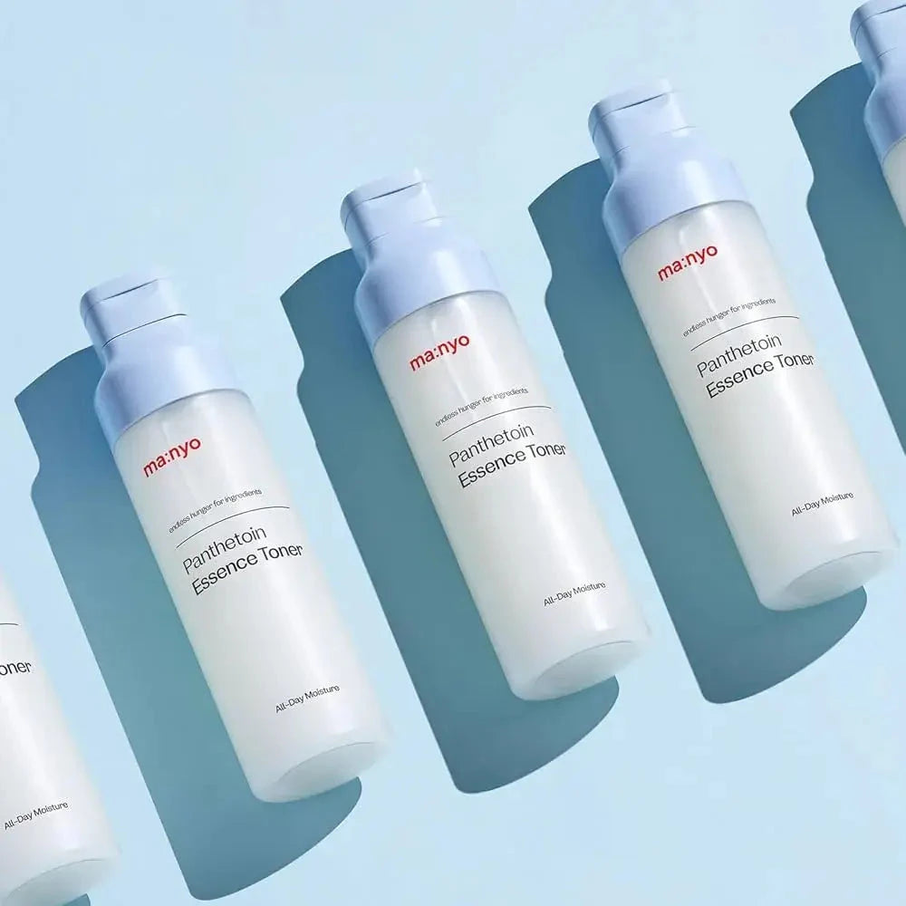 Intensīvi mitrinošs toniks-esence dehidrētai ādai Manyo Panthetoin Essence Toner