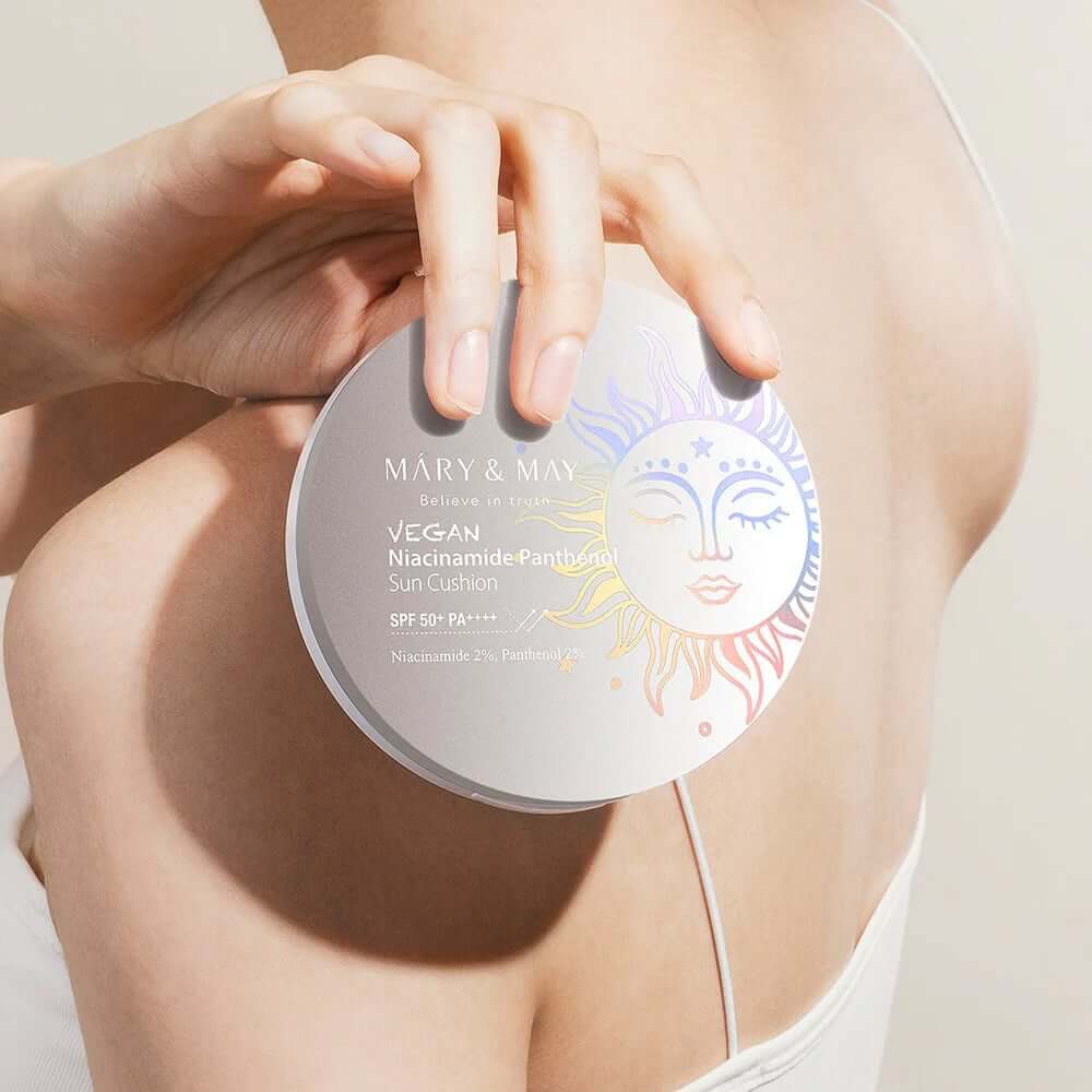 Balinošs saules aizsarglīdzeklis-kušons Mary&May Vegan Niacinamide Panthenol Sun Cushion SPF50+ PA++++
