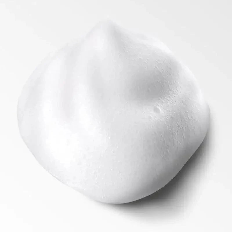 Mitrinošas putiņas sejas mazgāšanai ar peptīdiem Medi-Peel Peptide 9 Aqua Essence Facial Cleanser