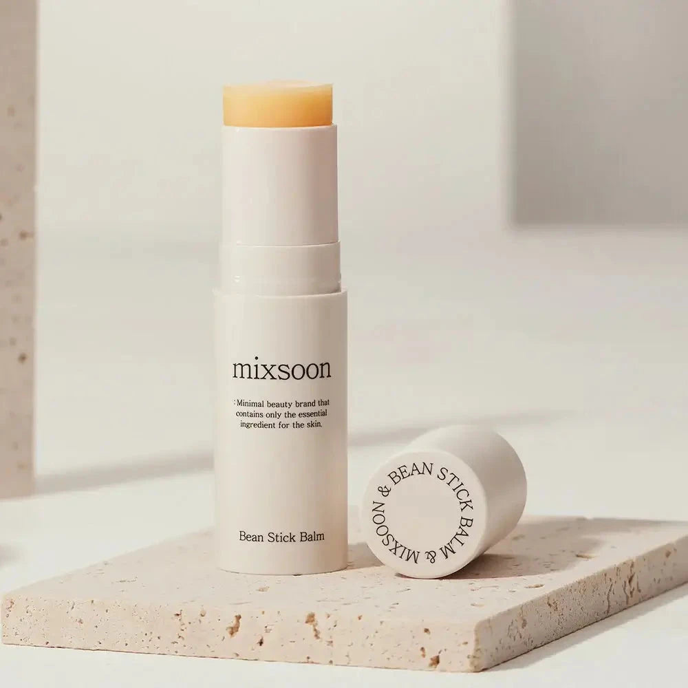 Zīmulis sejai ar sojas pupiņu ekstraktu Mixsoon Bean Stick Balm