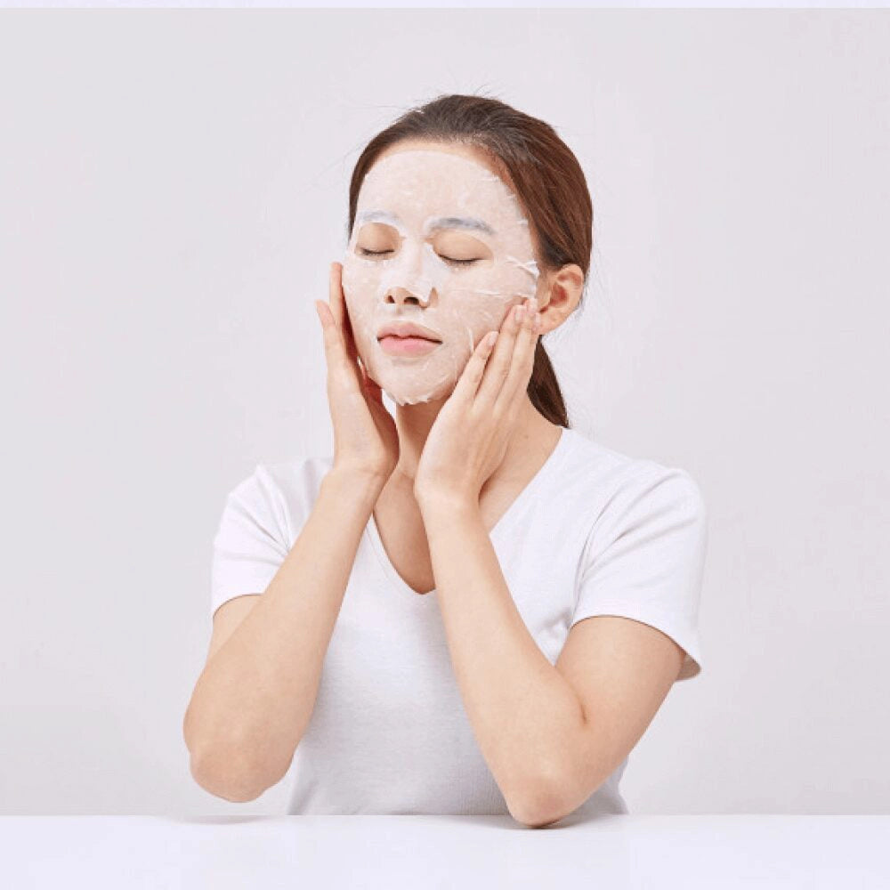 Mitrinoša maska ar bērzu sulu Round Lab Birch Juice Moisturizing Mask
