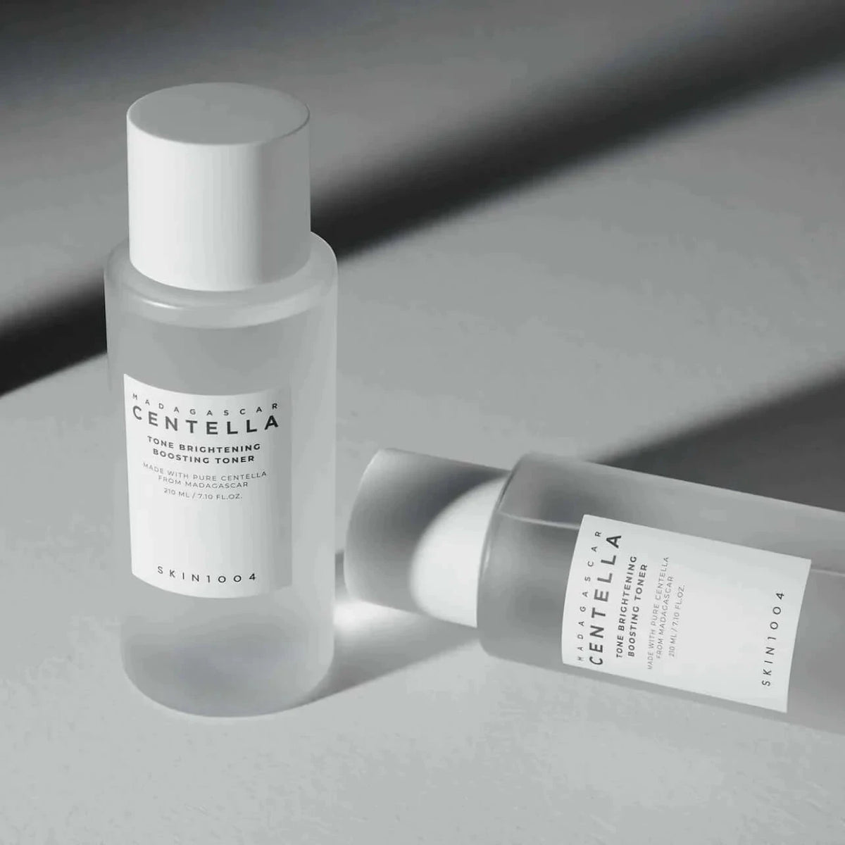 Maigs, ādu balinošs toniks ar centellu SKIN1004 Madagascar Centella Tone Brightening Boosting Toner