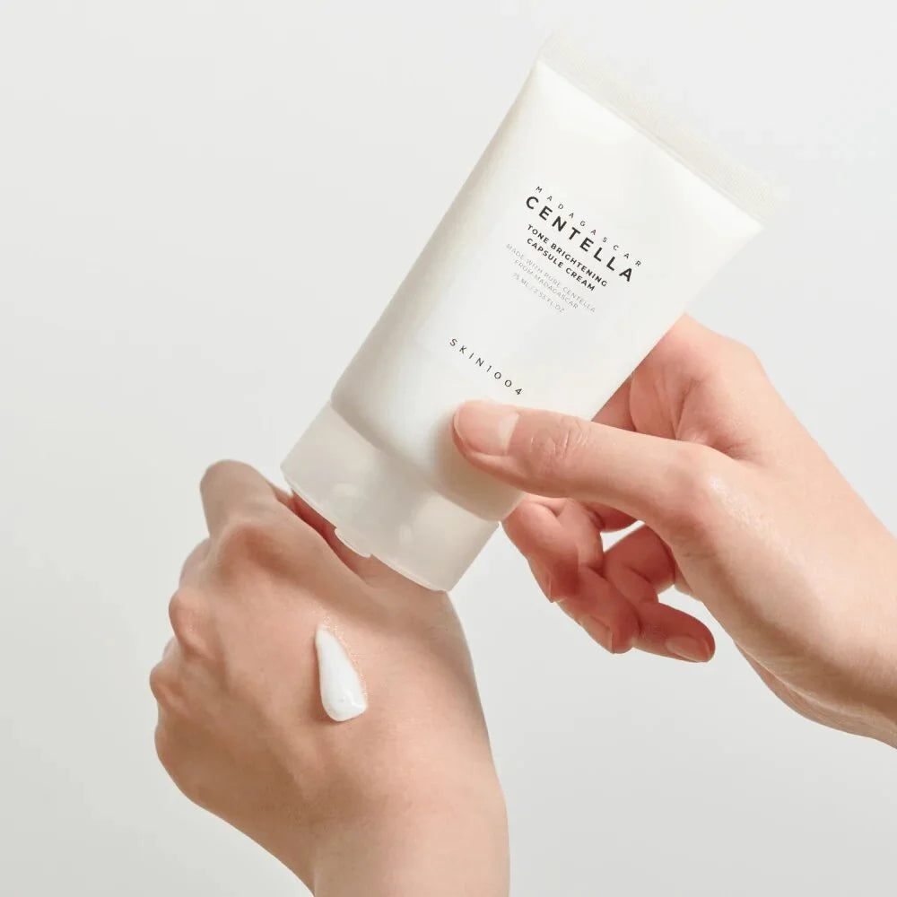 Balinošs krēms ar centellu kapsulās SKIN1004 Madagascar Centella Tone Brightening Capsule Cream