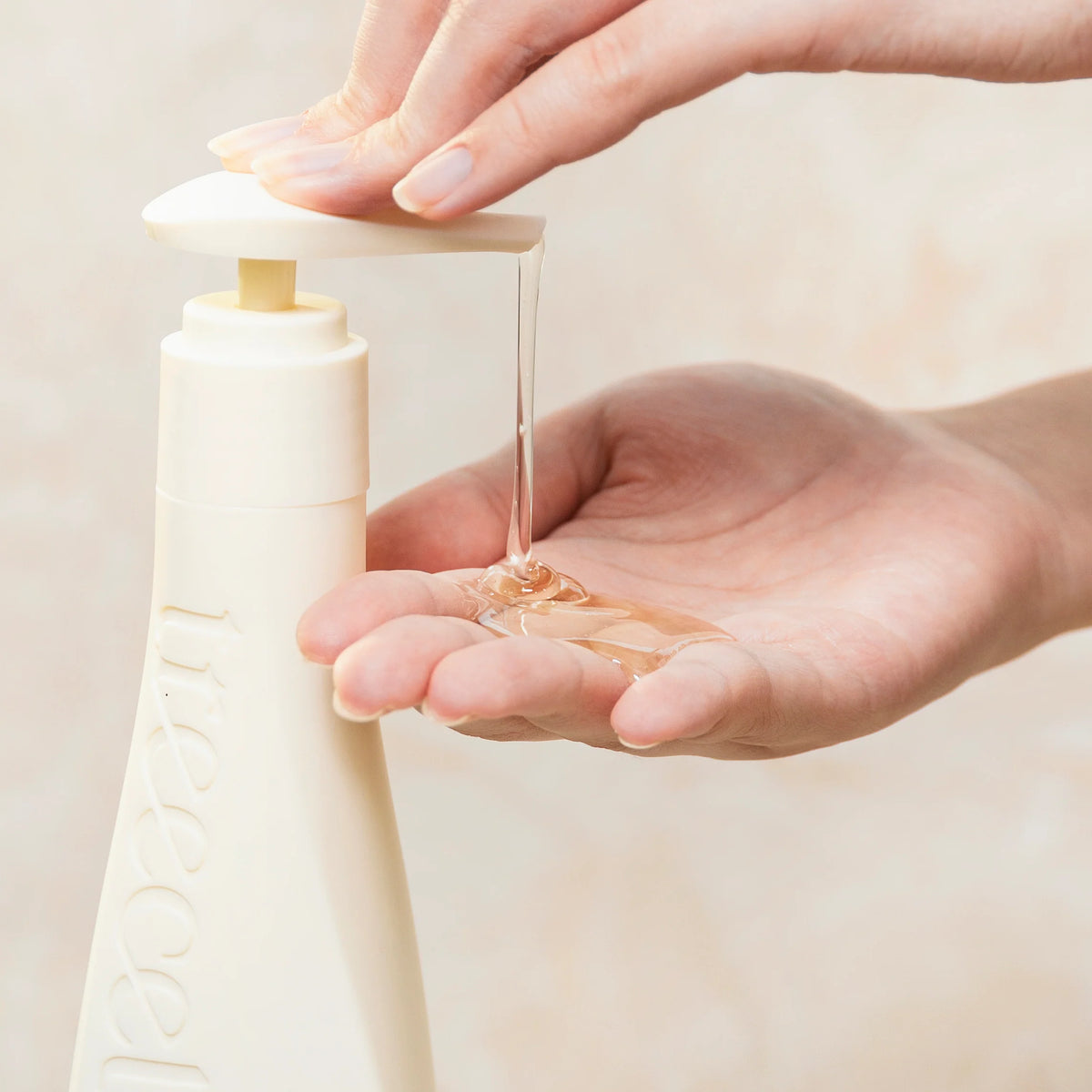 Lietošanai no rītiem paredzēts šampūns matiem ar kolagēnu Treecell Day Collagen Shampoo Morning of Resort