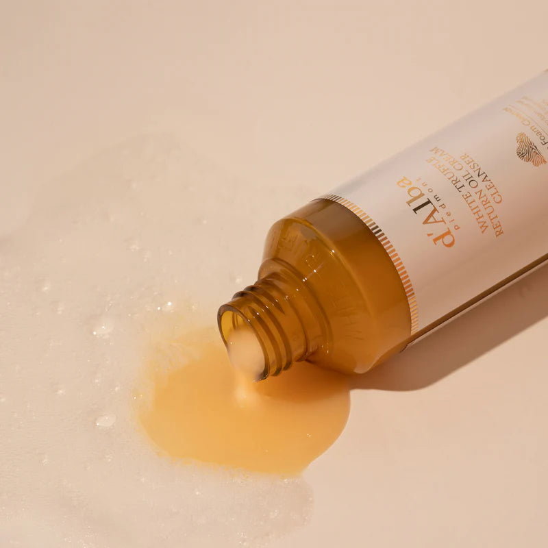 Hidrofīlā eļļa + putiņas divkāršai ādas attīrīšanai d'Alba White Truffle Return Oil Cream Cleanser