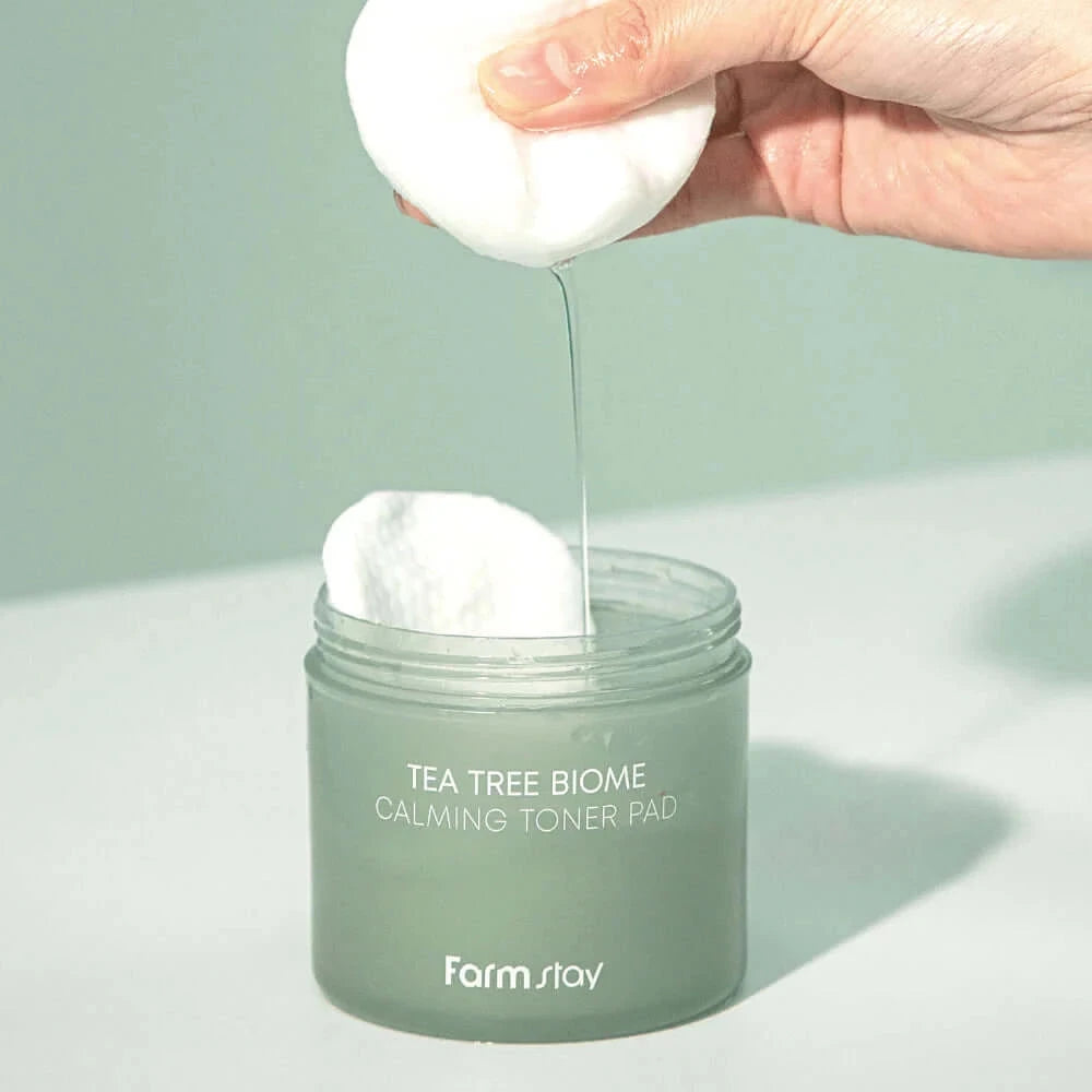 Nomierinoši spilventiņi sejas ādai FarmStay Tea Tree Biome Calming Toner Pad