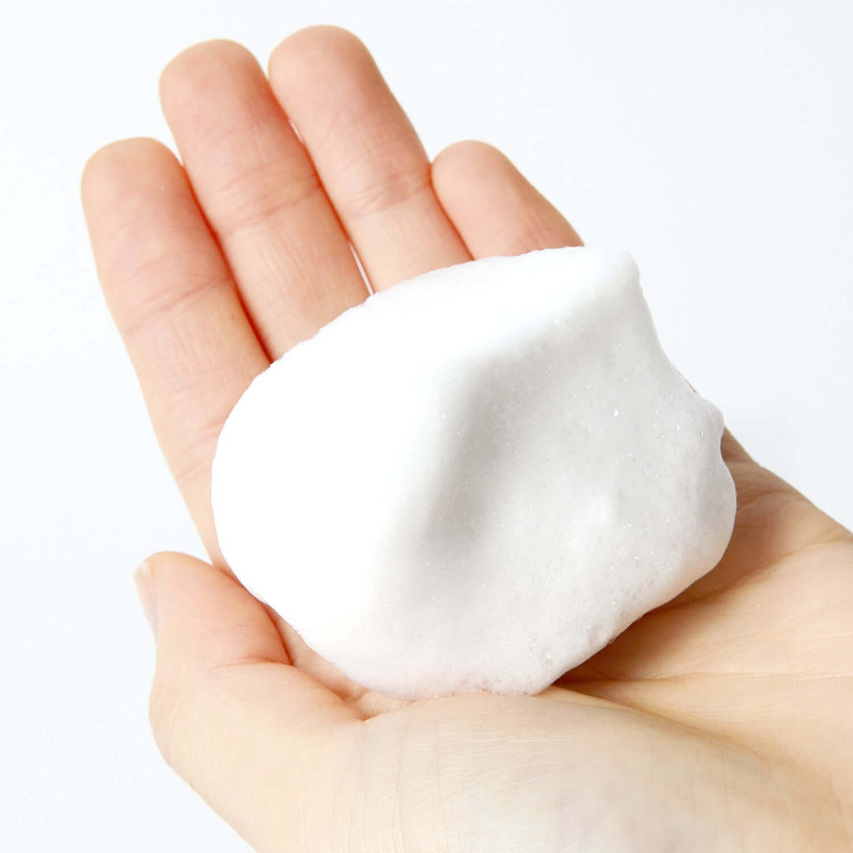 Mitrinošas vājskābes putiņas sejas mazgāšanai Lagom Cellup Ph Cure Foam Cleanser