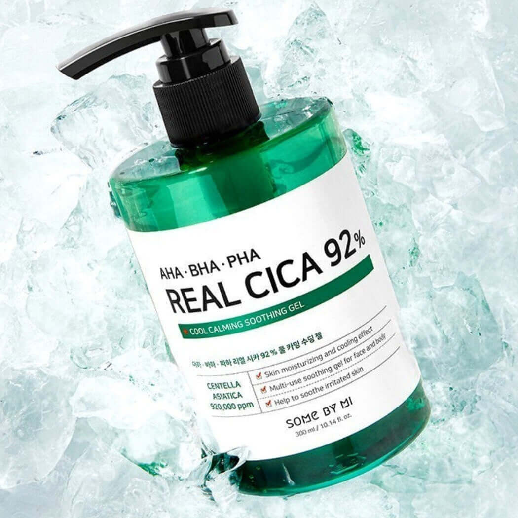 Daudzfunkcionāls nomierinošs gels ar skābēm Some By Mi AHA BHA PHA Real Cica 92% Cool Calming Soothing Gel