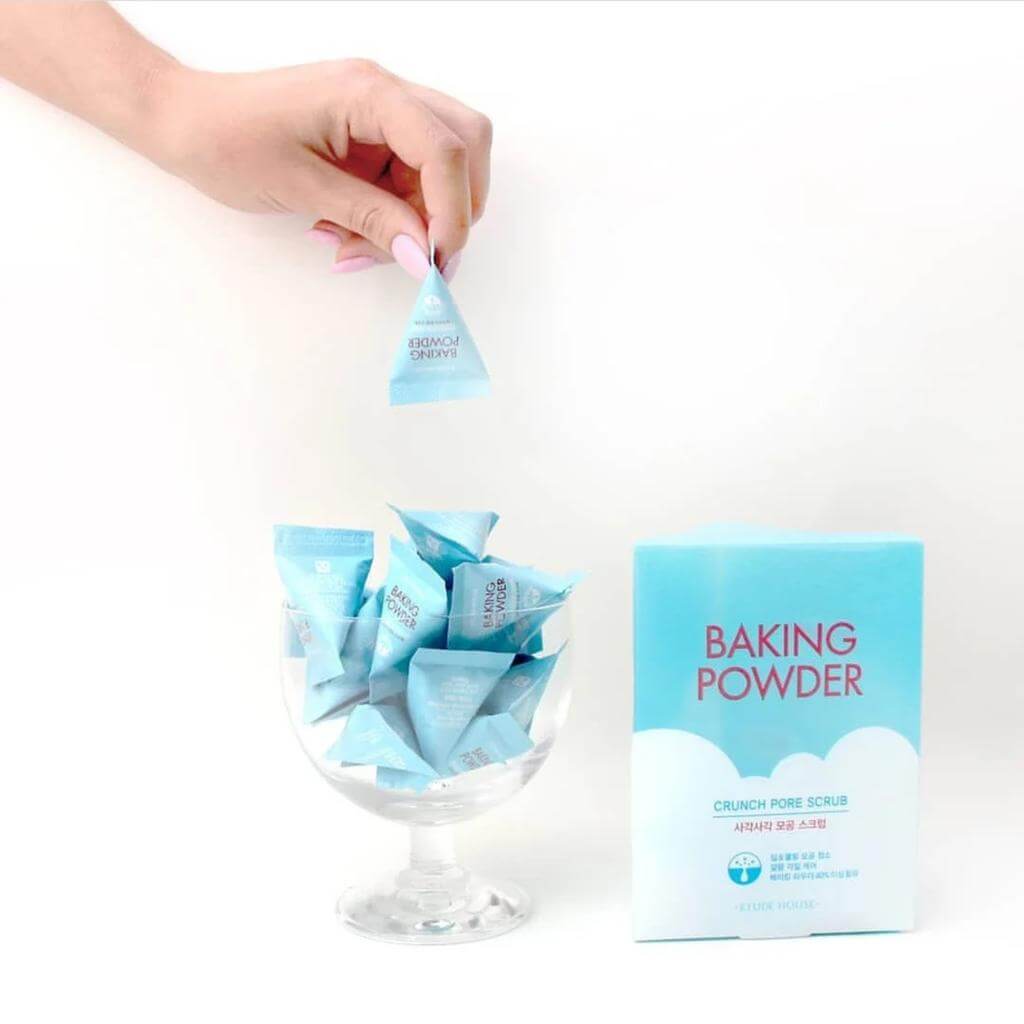 Skrubis sejas ādai Etude House Baking Powder Crunch Pore Scrub